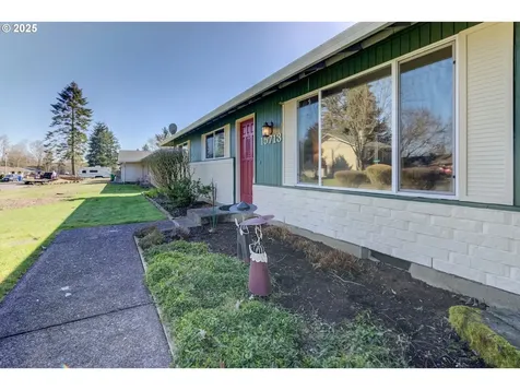 15713 SE 2nd Street Vancouver WA 98684