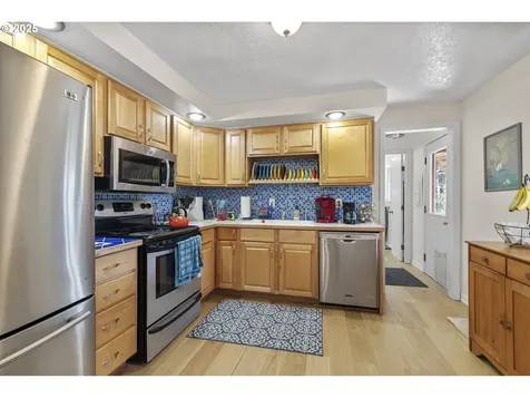 15713 SE 2nd Street Vancouver WA 98684