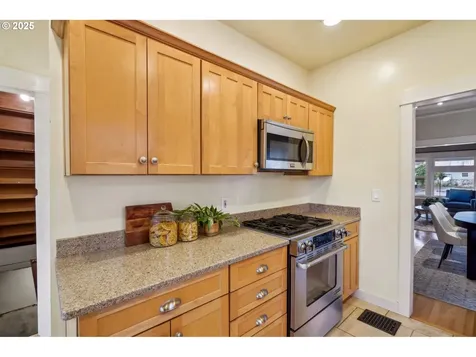 1409 SE 45th Avenue Portland OR 97215