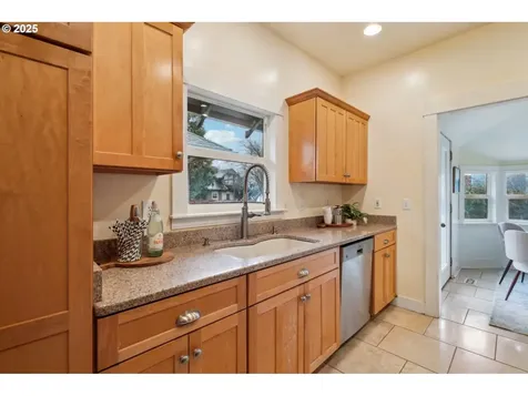 1409 SE 45th Avenue Portland OR 97215
