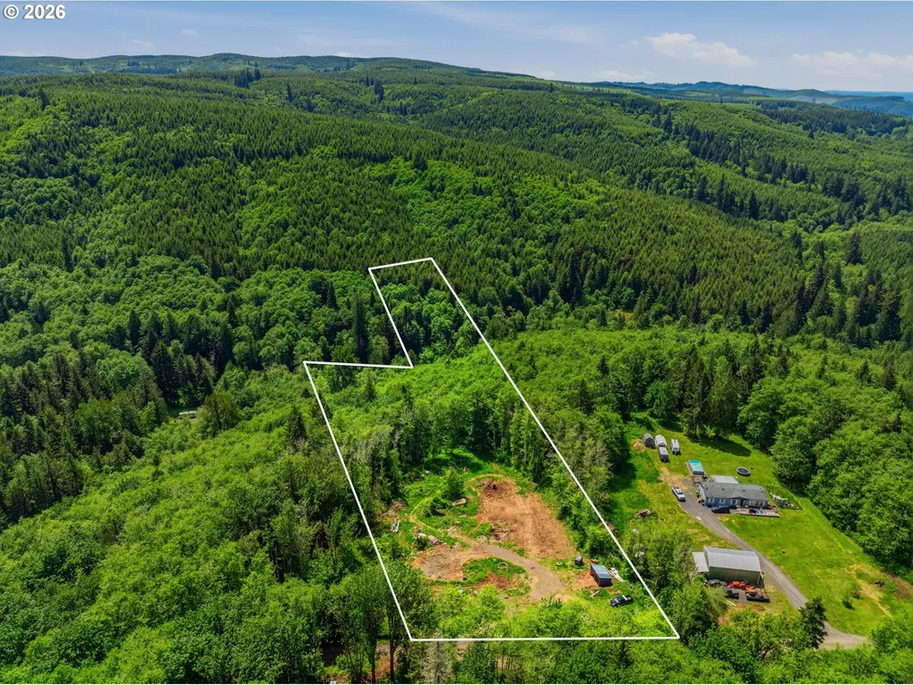 303 Upperwest Road Castle Rock WA 98611