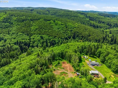 303 Upperwest Road Castle Rock WA 98611