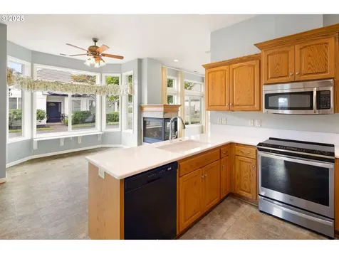 3261 Lake Wood Drive Eugene OR 97408