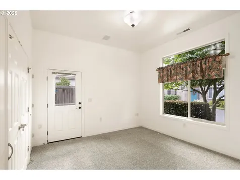 3261 Lake Wood Drive Eugene OR 97408