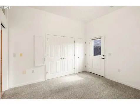 3261 Lake Wood Drive Eugene OR 97408