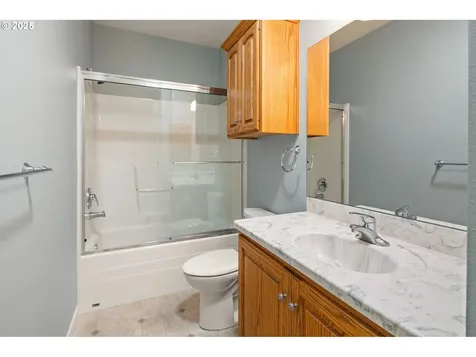 3261 Lake Wood Drive Eugene OR 97408