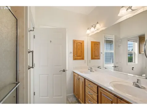 3261 Lake Wood Drive Eugene OR 97408