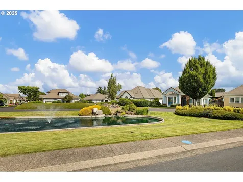3261 Lake Wood Drive Eugene OR 97408
