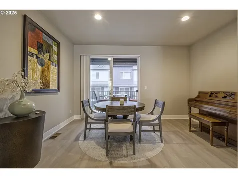 17230 SW Goldcrest Lane Beaverton OR 97007
