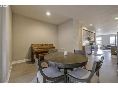 17230 SW Goldcrest Lane Beaverton OR 97007