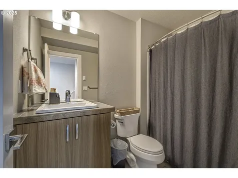 17230 SW Goldcrest Lane Beaverton OR 97007