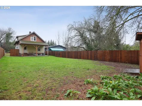 9306 SW 30th Avenue Portland OR 97219