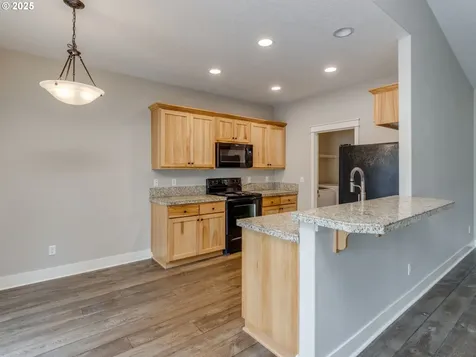 535 S Donna Drive Newberg OR 97132