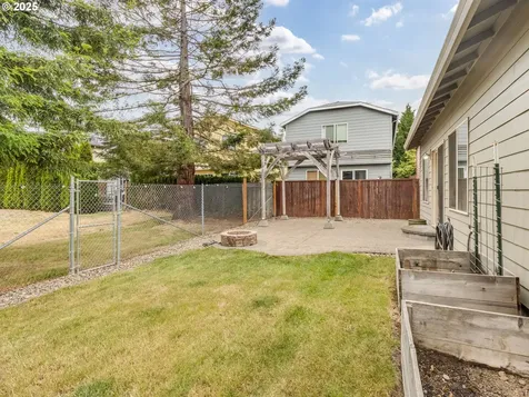 535 S Donna Drive Newberg OR 97132