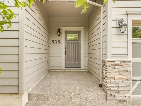 535 S Donna Drive Newberg OR 97132