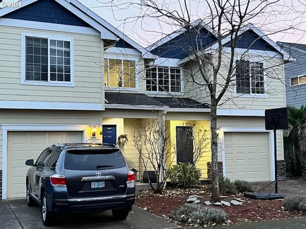13612 Gaffney Lane Oregon City OR 97045
