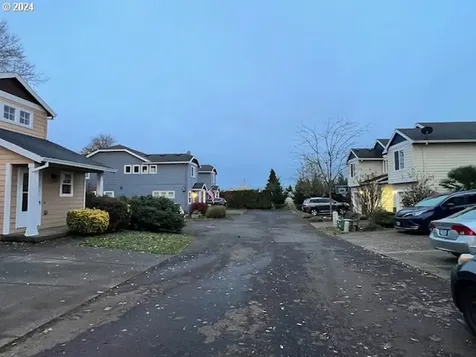 13612 Gaffney Lane Oregon City OR 97045