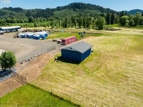 215 Lawson Lane Tenmile OR 97481