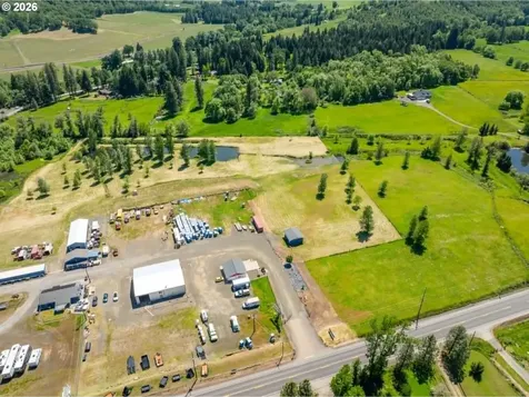 215 Lawson Lane Tenmile OR 97481