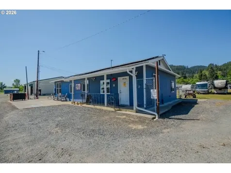 215 Lawson Lane Tenmile OR 97481