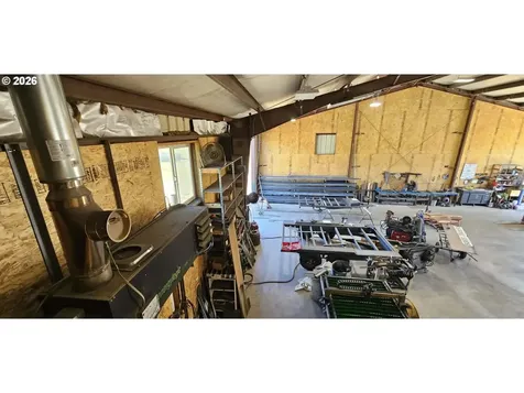 215 Lawson Lane Tenmile OR 97481