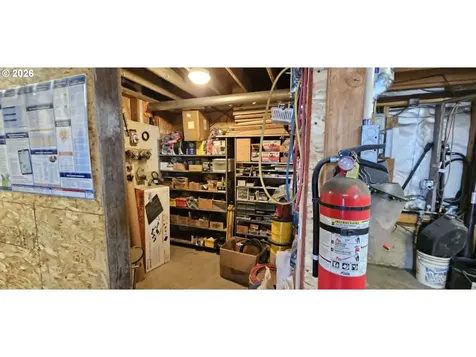 215 Lawson Lane Tenmile OR 97481