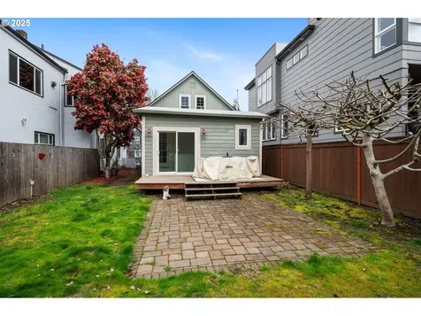 3538 SE Taylor Street Portland OR 97214
