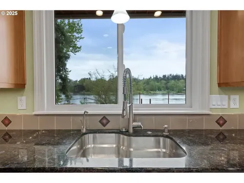 14000 Stampher Road Lake Oswego OR 97034