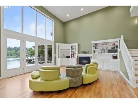 14000 Stampher Road Lake Oswego OR 97034