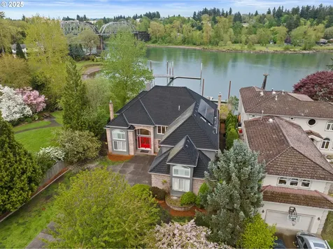 14000 Stampher Road Lake Oswego OR 97034