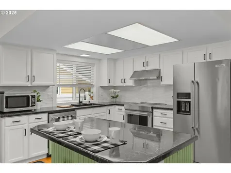 8273 SW Lori Way Beaverton OR 97007