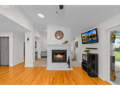 8273 SW Lori Way Beaverton OR 97007