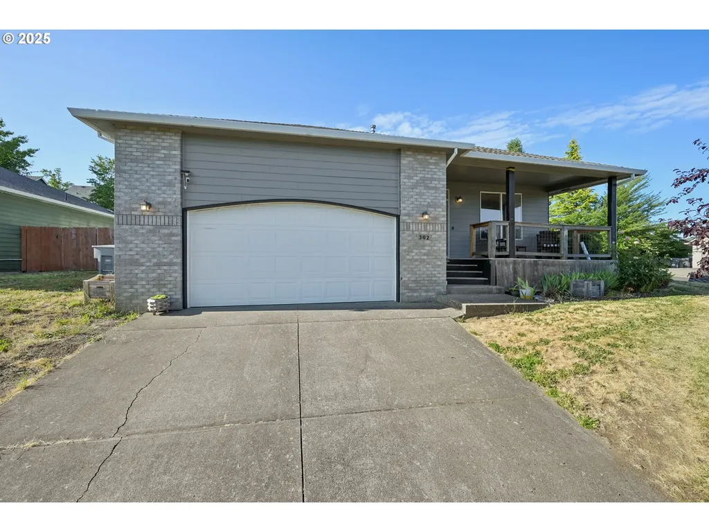 302 NW Elderberry Lane Dallas OR 97338