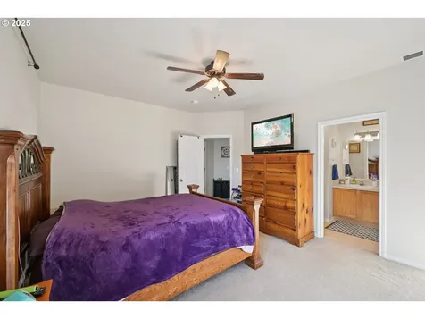 302 NW Elderberry Lane Dallas OR 97338