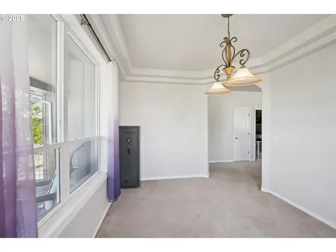 302 NW Elderberry Lane Dallas OR 97338