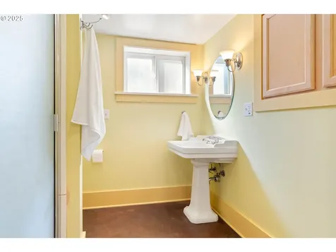 7608 N Fowler Avenue Portland OR 97217