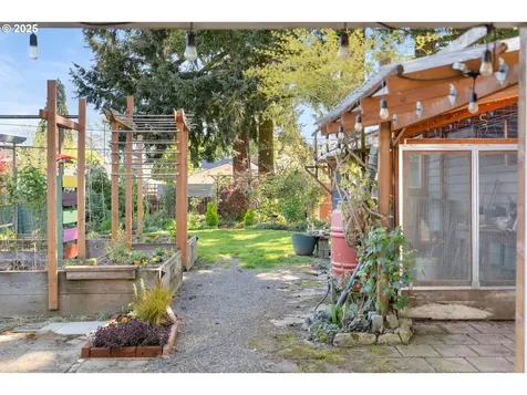 7608 N Fowler Avenue Portland OR 97217
