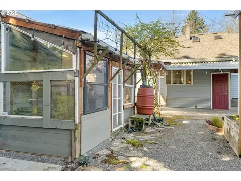 7608 N Fowler Avenue Portland OR 97217