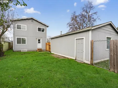 1212 S 7th Avenue Kelso WA 98626