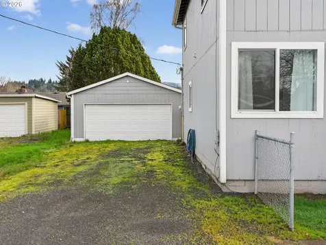 1212 S 7th Avenue Kelso WA 98626