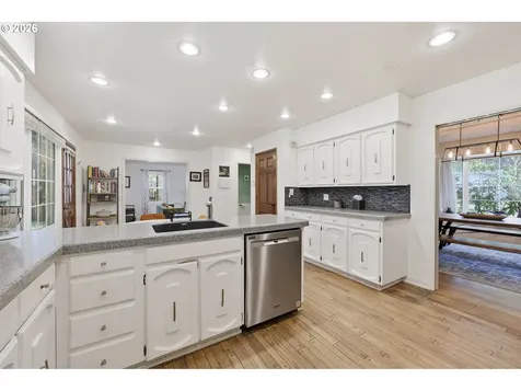 7009 NE 74th Avenue Vancouver WA 98662