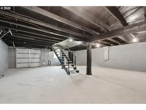 66801 Bishop Creek Road Deer Island OR 97054