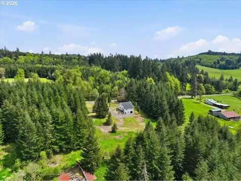 66801 Bishop Creek Road Deer Island OR 97054