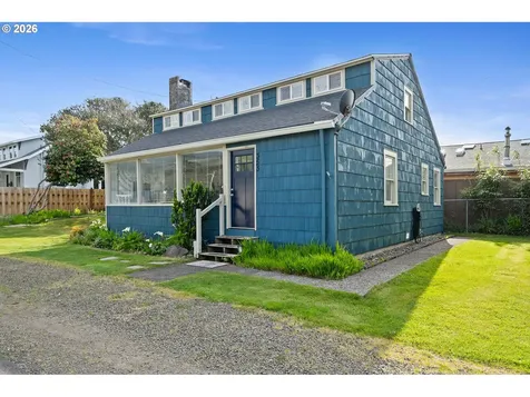 353 S Anchor Street Rockaway Beach OR 97136