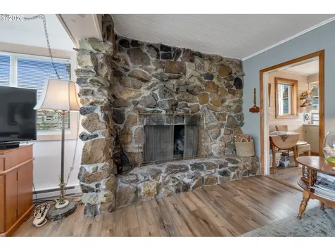 353 S Anchor Street Rockaway Beach OR 97136