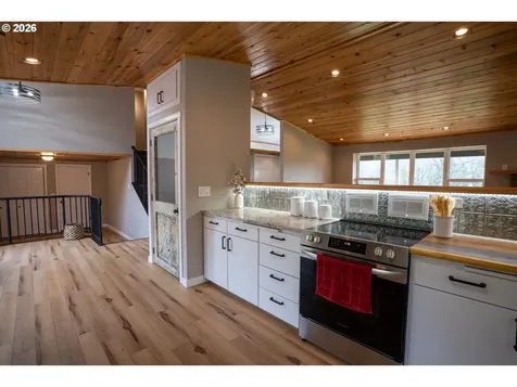 37075 Camp Creek Road Springfield OR 97478