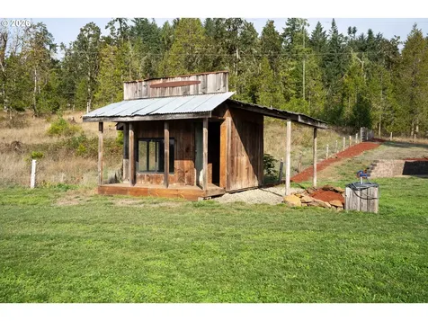 37075 Camp Creek Road Springfield OR 97478