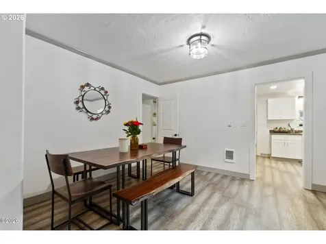 409 Del Monte Avenue Tillamook OR 97141