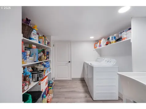 409 Del Monte Avenue Tillamook OR 97141