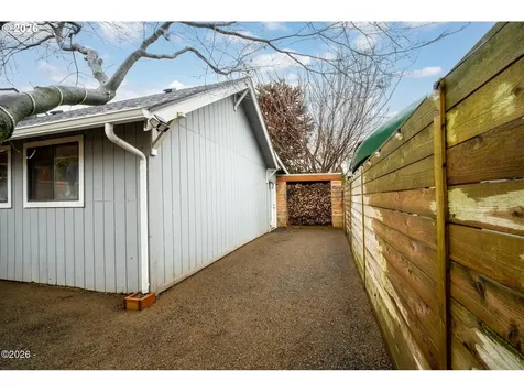 409 Del Monte Avenue Tillamook OR 97141